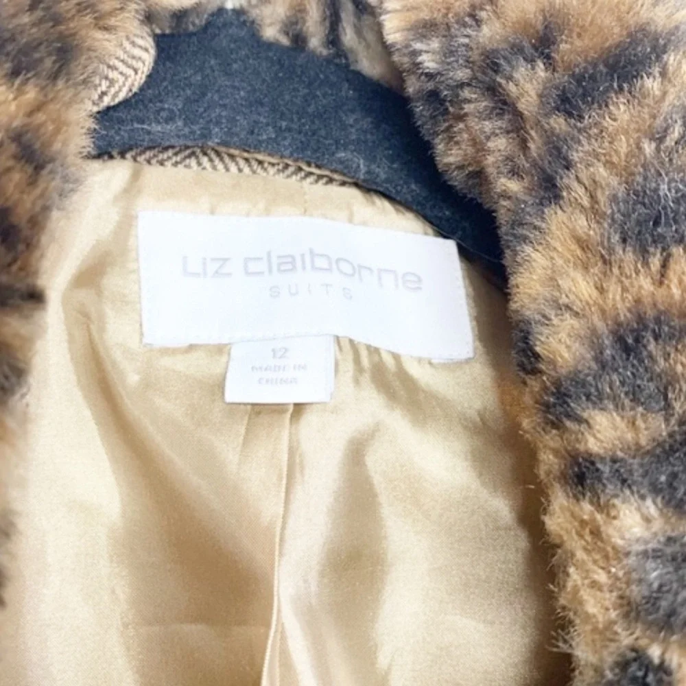 Liz Claiborne liz claiborne